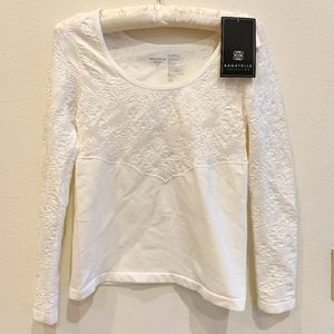 Long Sleeve White  NWT Yoga Top Size Small